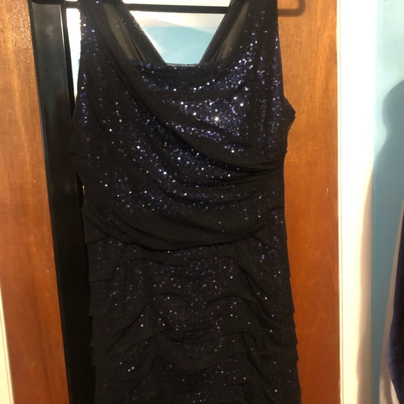 Express Dress - Picture 3 of 3